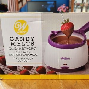 Wilton Candy Melts Candy And Chocolate Melting Pot, 2.5 Cups
